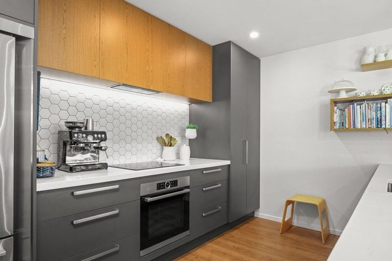 Photo of property in 12 Walker Place, Alexandra, 9320