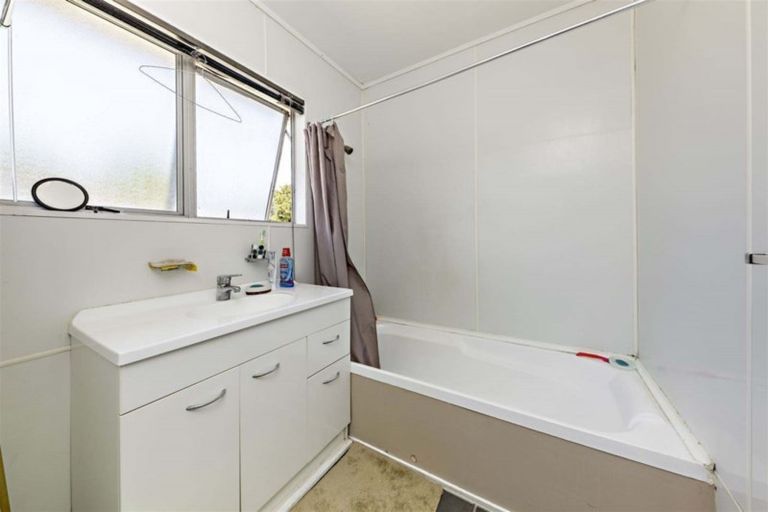 Photo of property in 1/14 Ririno Place, Manurewa, Auckland, 2102