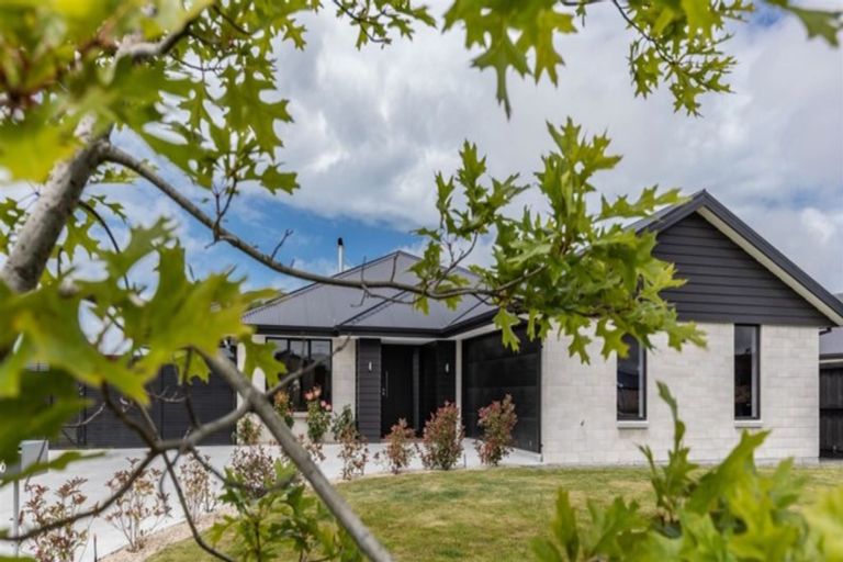 Photo of property in 6 Rosewood Drive, Amberley, 7410