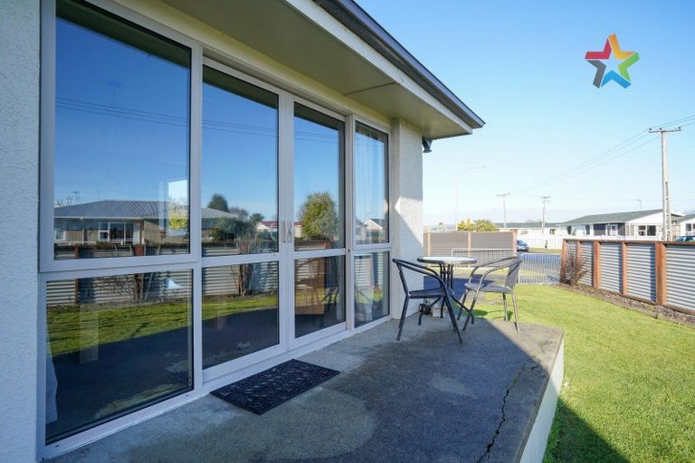 Photo of property in 11 Edinburgh Crescent, Waikiwi, Invercargill, 9810