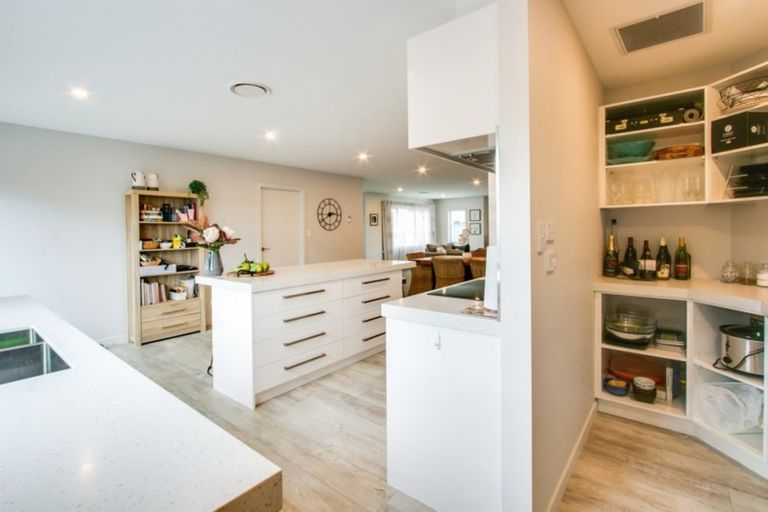 Photo of property in 22 Rakaia Way, Poraiti, Napier, 4112