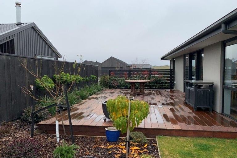 Photo of property in 43 Obelisk Street, Wanaka, 9305