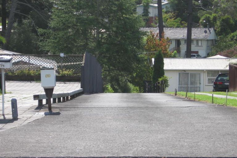 Photo of property in 69 Barrys Road, Glendene, Auckland, 0602