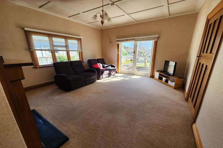 Photo of property in 5 Godwin Crescent, College Estate, Whanganui, 4500