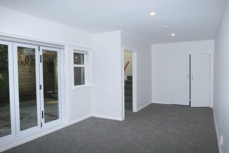 Photo of property in 14 Hillcrest Road, Raumati South, Paraparaumu, 5032