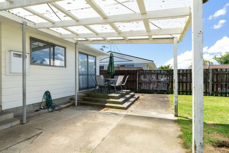 Photo of property in 33 Solway Street, Levin, 5510