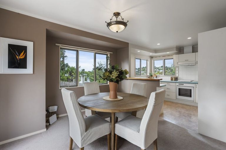 Photo of property in 2/20 Compton Street, Hillcrest, Auckland, 0627