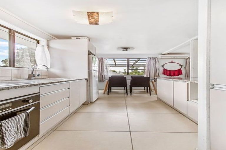 Photo of property in 2/63 John Walker Drive, Manurewa, Auckland, 2102