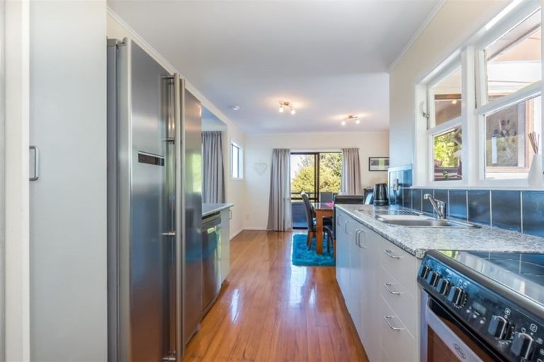 Photo of property in 3 Aspen Grove, Maungaraki, Lower Hutt, 5010