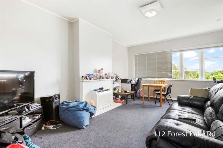 Photo of property in 116 Forest Lake Road, Forest Lake, Hamilton, 3200