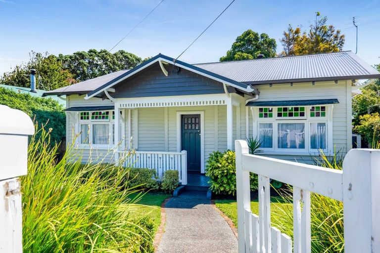 Photo of property in 192 Tukapa Street, Westown, New Plymouth, 4310