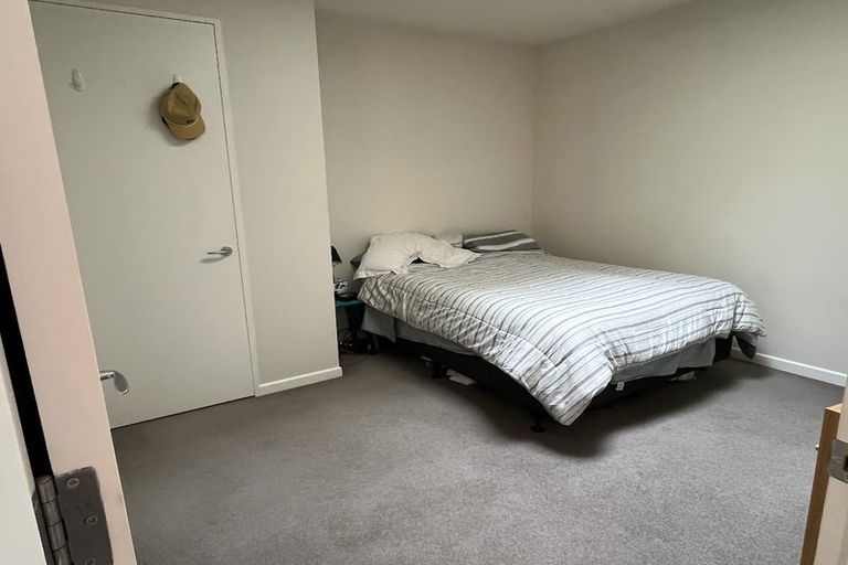 Photo of property in 1/25 Home Street, Mount Victoria, Wellington, 6011