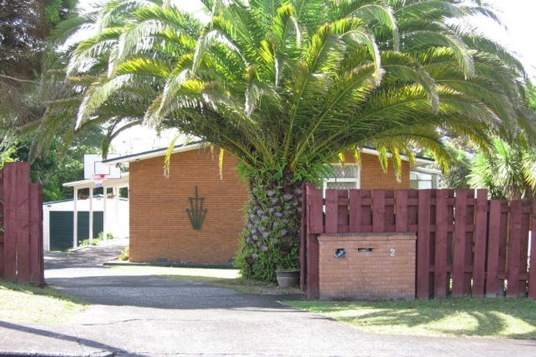 Photo of property in 2 Valron Road, Te Atatu South, Auckland, 0602