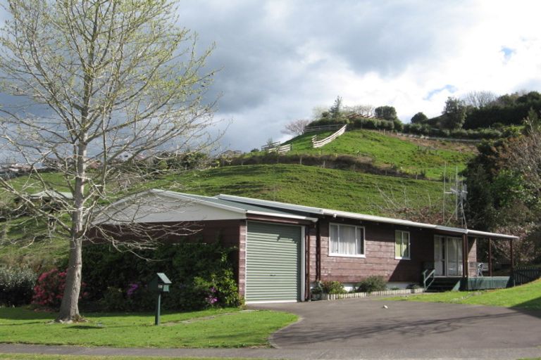 Photo of property in 29 Resolution Road, Welcome Bay, Tauranga, 3112