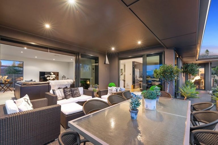 Photo of property in 168 Kawaha Point Road, Kawaha Point, Rotorua, 3010