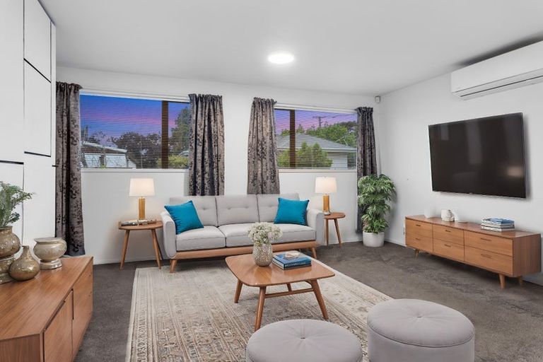 Photo of property in 69 Coopers Road, Dallington, Christchurch, 8061