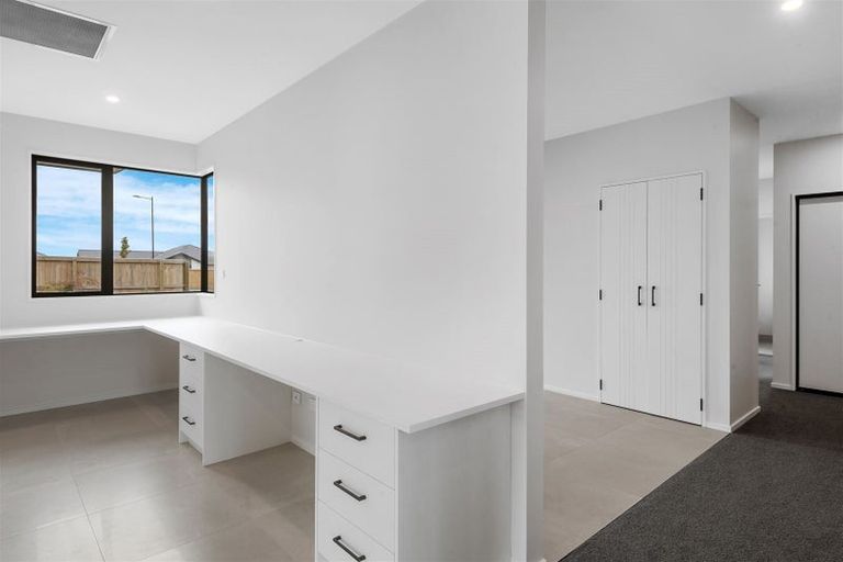 Photo of property in 75 Ed Hillary Drive, Rolleston, 7615