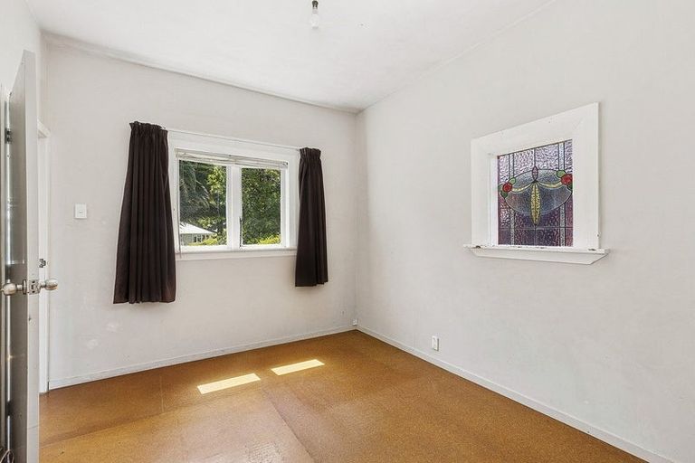 Photo of property in 52 Main Road, Titahi Bay, Porirua, 5022