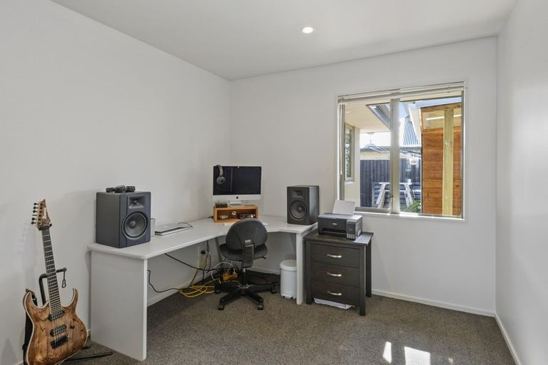 Photo of property in 72 Eastwood Rise, Waimairi Beach, Christchurch, 8083