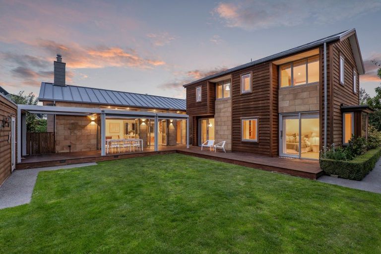 Photo of property in 34 Wairarapa Terrace, Merivale, Christchurch, 8014