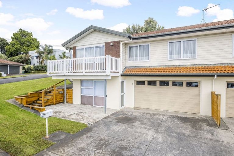 Photo of property in 2/1 West Street, Papakura, 2110