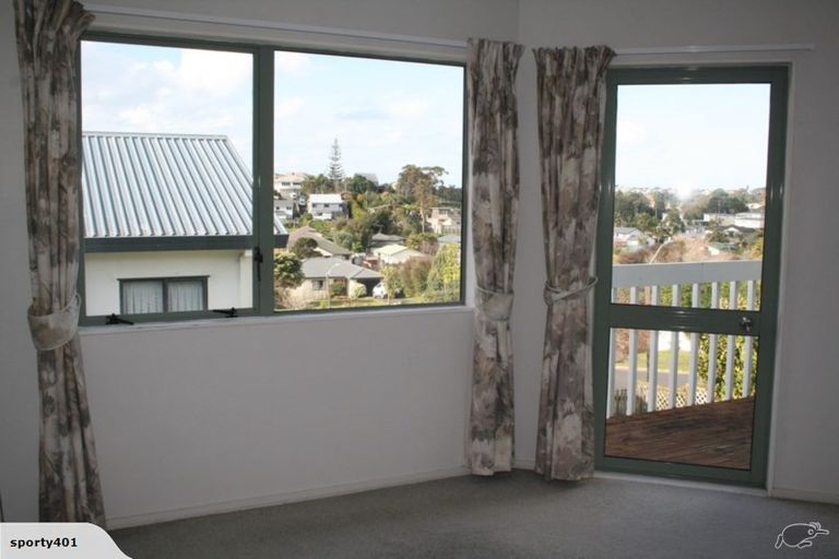 Photo of property in 21 Charlotte Street, Stanmore Bay, Whangaparaoa, 0932