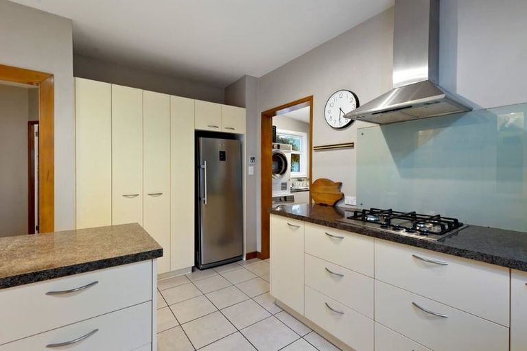 Photo of property in 35 Winters Road, Redwood, Christchurch, 8051