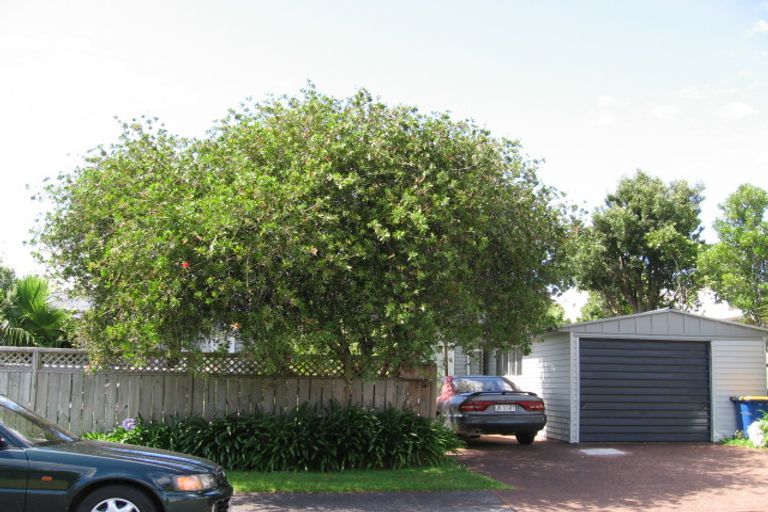 Photo of property in 1/4 Liddell Street, Hillcrest, Auckland, 0627