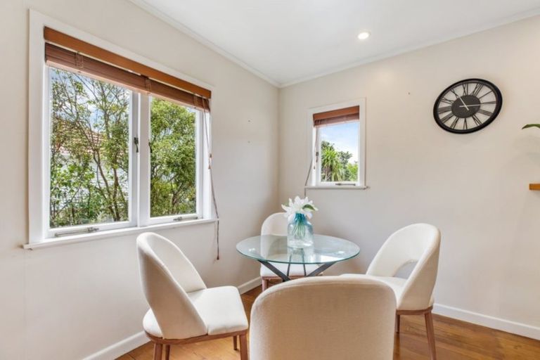 Photo of property in 1/7 Woodside Road, Massey, Auckland, 0614