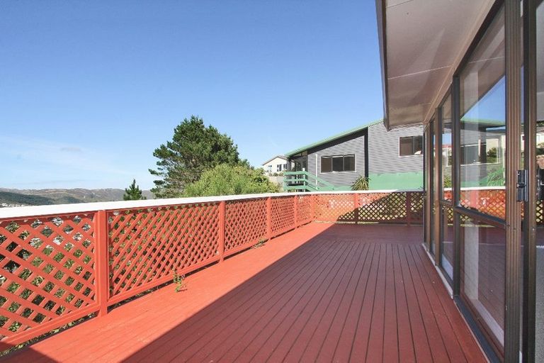 Photo of property in 24 Cathie Place, Karori, Wellington, 6012