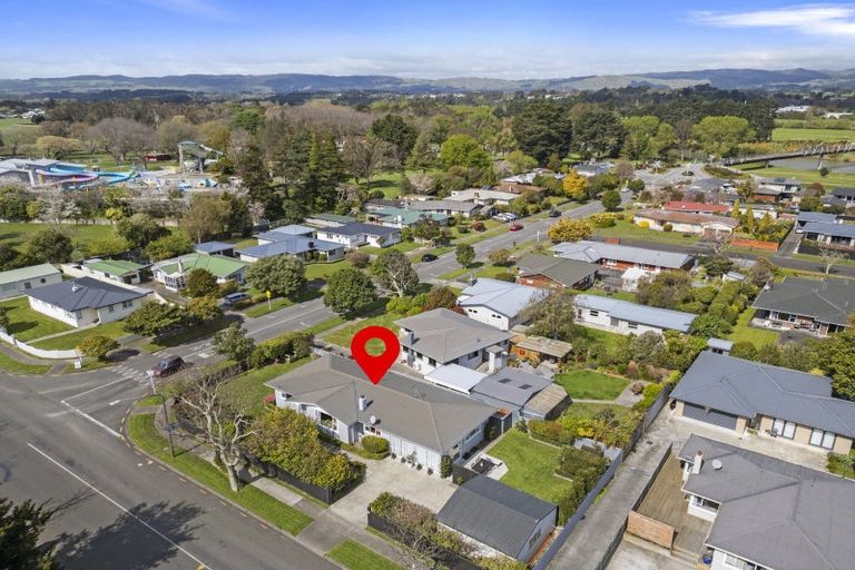 Photo of property in 42 Park Road, West End, Palmerston North, 4412