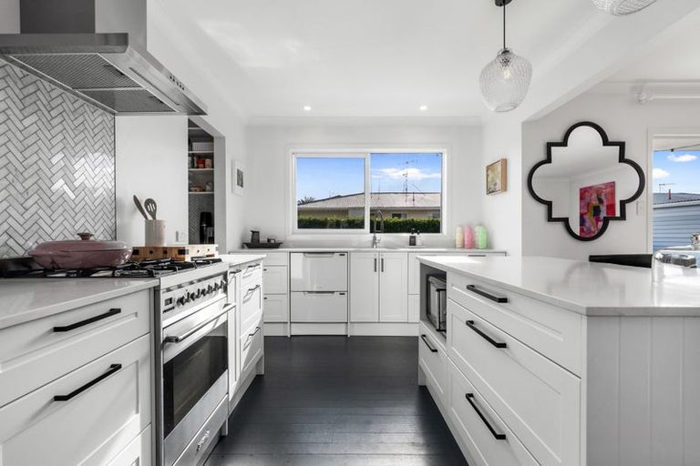 Photo of property in 3 Milton Road, Otumoetai, Tauranga, 3110