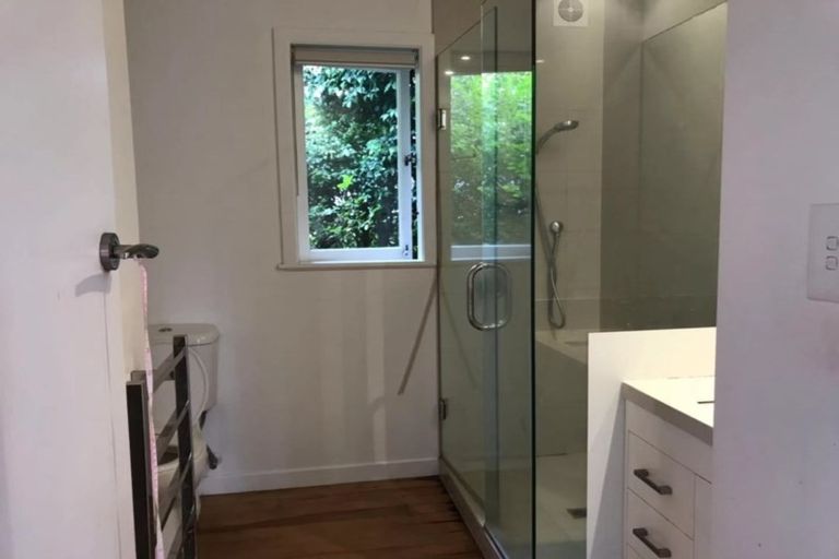 Photo of property in 12 Channel View Road, Campbells Bay, Auckland, 0630