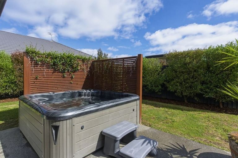 Photo of property in 48 Shadbolt Lane, Rolleston, 7614