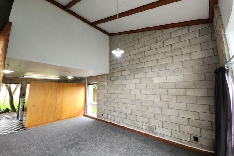 Photo of property in 2/13 May Street, Hamilton East, Hamilton, 3216