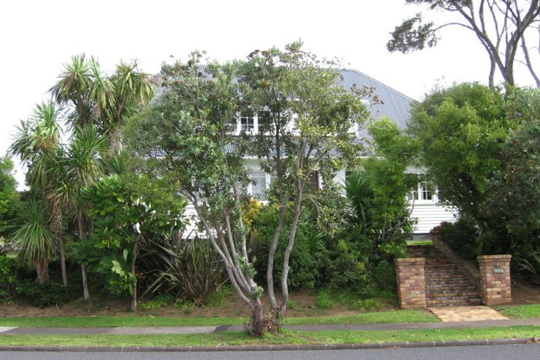 Photo of property in 33a Sunderlands Road, Half Moon Bay, Auckland, 2012