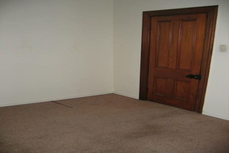 Photo of property in 16 Cruickshank Street, Kilbirnie, Wellington, 6022