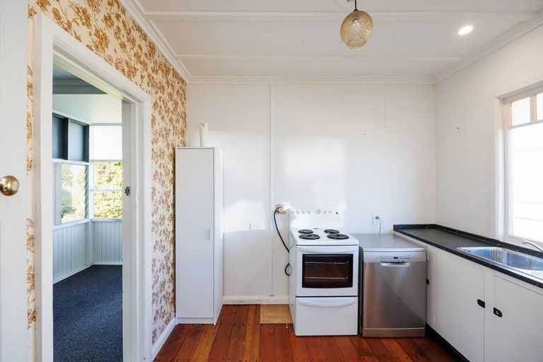 Photo of property in 23 Ross Street, Marton, 4710