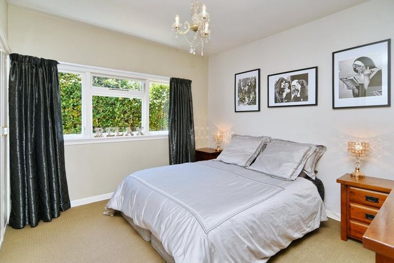 Photo of property in 1/2 Barrington Street, Somerfield, Christchurch, 8024