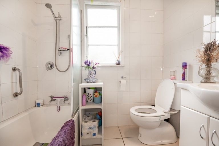 Photo of property in 819 Clive Street, Akina, Hastings, 4122