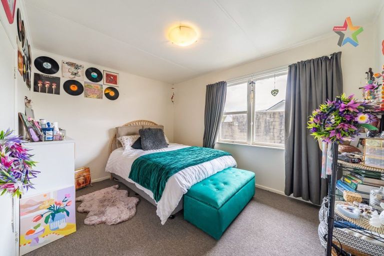 Photo of property in 5 Longfellow Street, Trentham, Upper Hutt, 5018