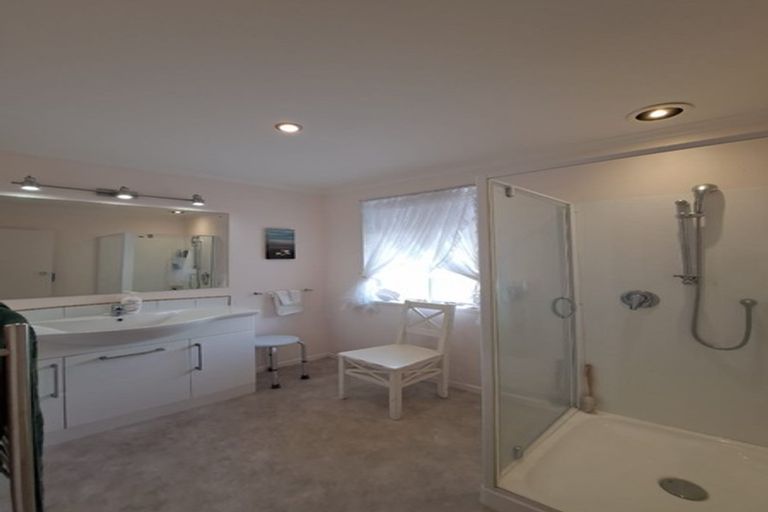 Photo of property in 78 Mangorei Road, Strandon, New Plymouth, 4312