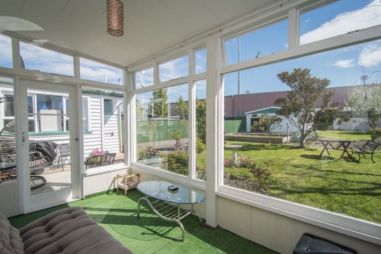 Photo of property in 37 Raymond Street, West End, Timaru, 7910