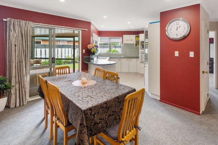 Photo of property in 6 Henley Court, Highbury, Palmerston North, 4412