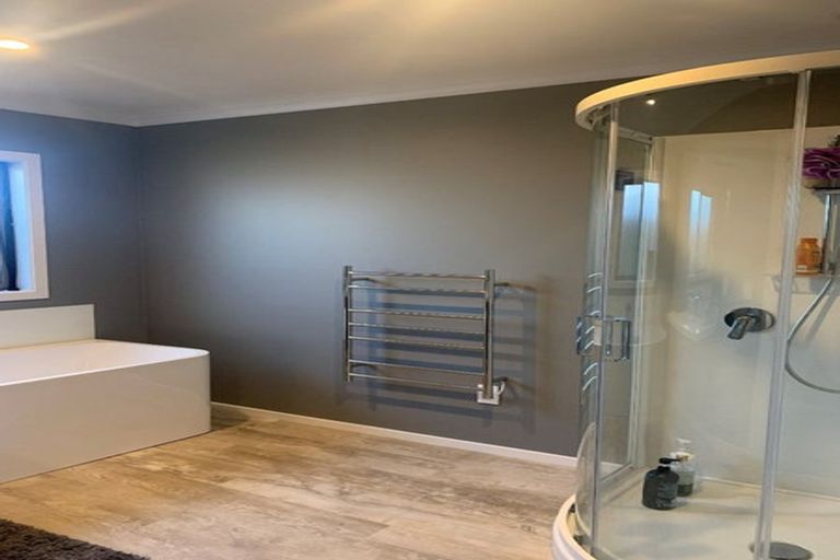 Photo of property in 32 Grovedale Square, Wainuiomata, Lower Hutt, 5014