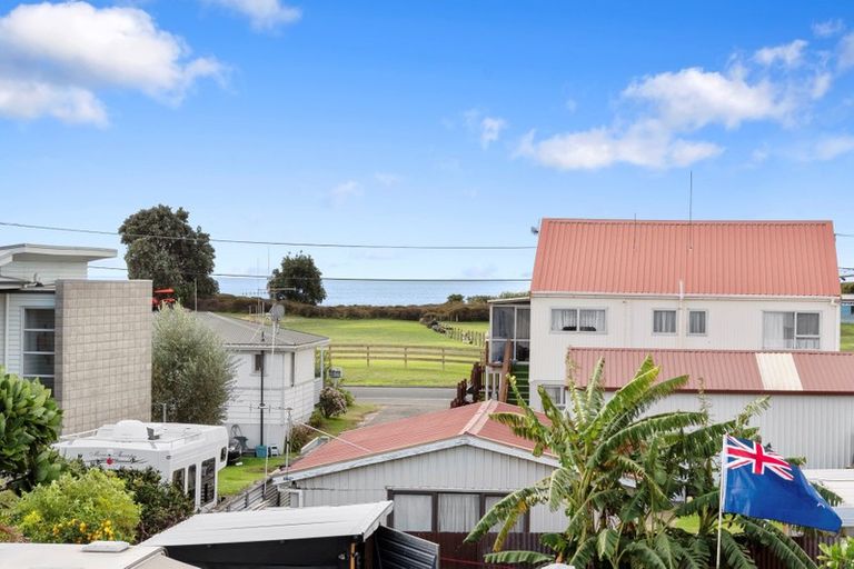 Photo of property in 84 Percy Road, Papamoa Beach, Papamoa, 3118