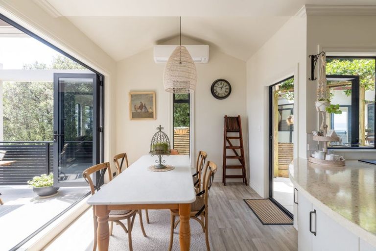 Photo of property in 4a Seapoint Road, Bluff Hill, Napier, 4110