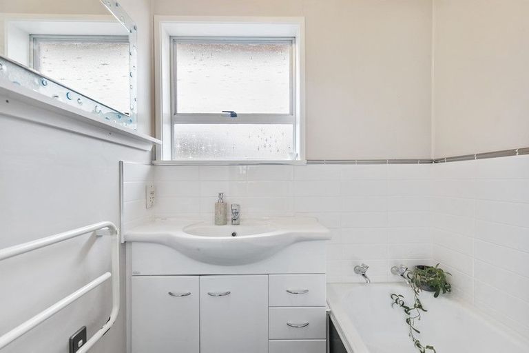 Photo of property in 2/10 Bay Road, Saint Heliers, Auckland, 1071