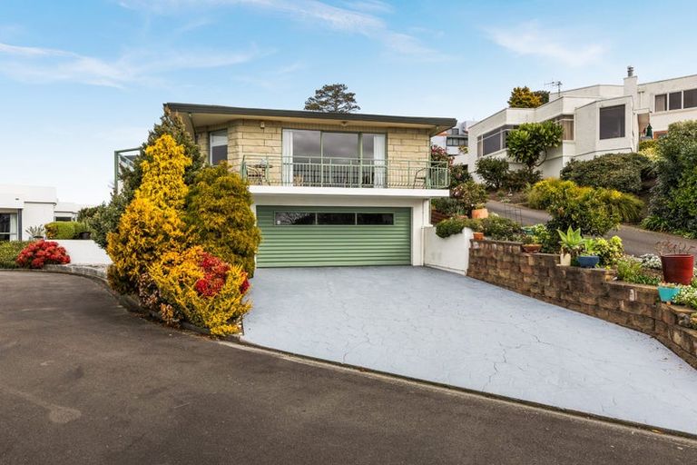 Photo of property in 2/89 Churchill Drive, Taradale, Napier, 4112