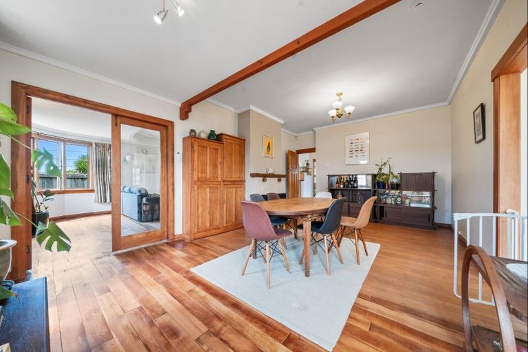 Photo of property in 180 Brooklands Road, Vogeltown, New Plymouth, 4310